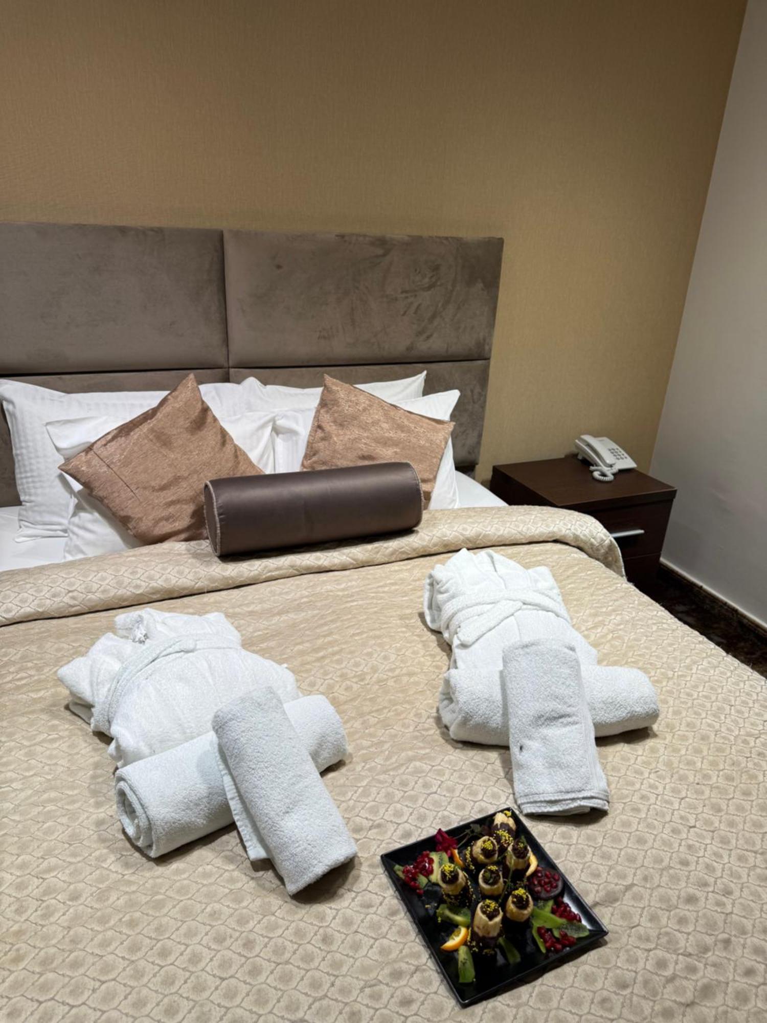 Guest House Panorama Aqualux With Free Parking Novi Sad Exterior photo