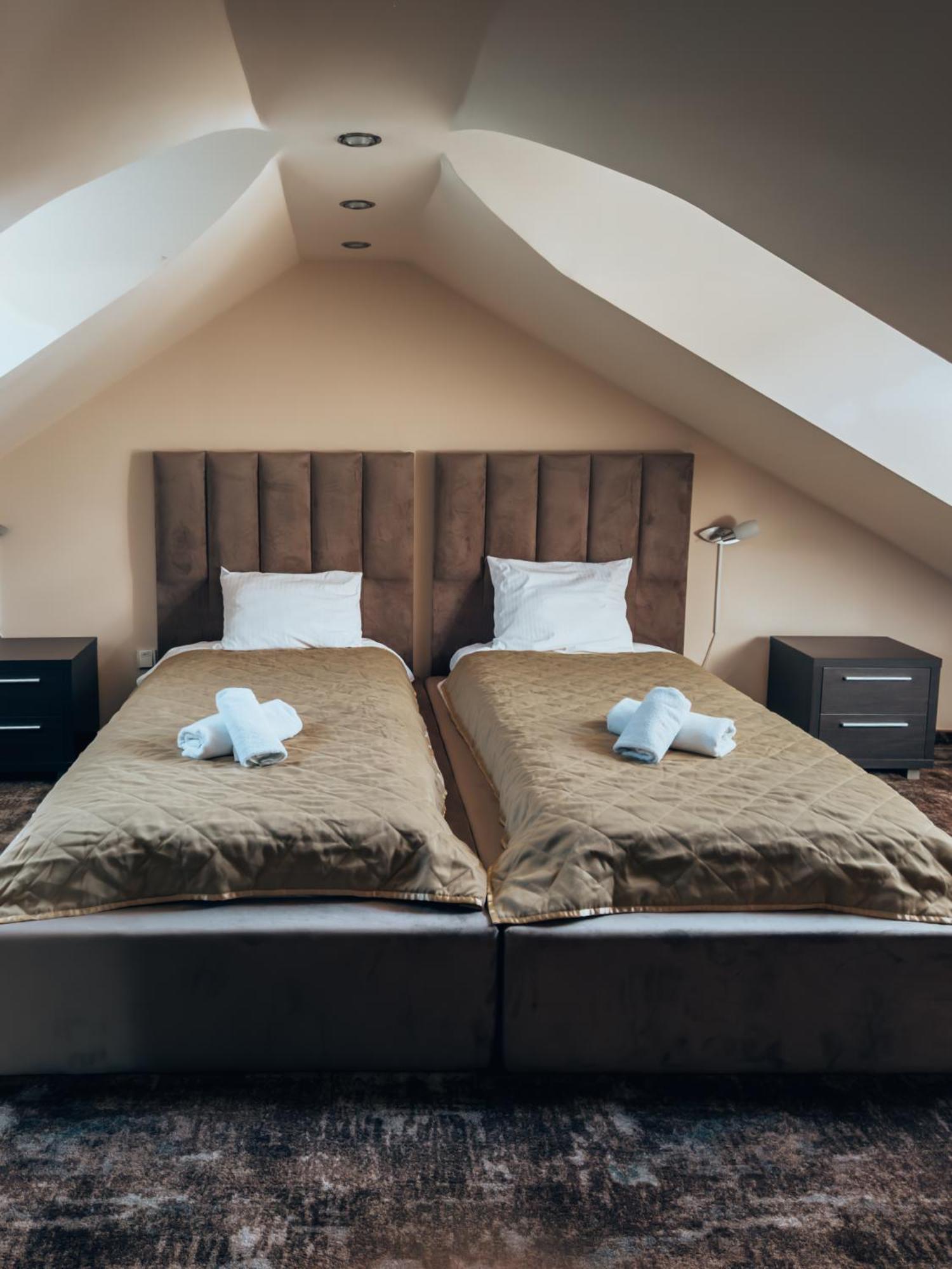 Guest House Panorama Aqualux With Free Parking Novi Sad Exterior photo