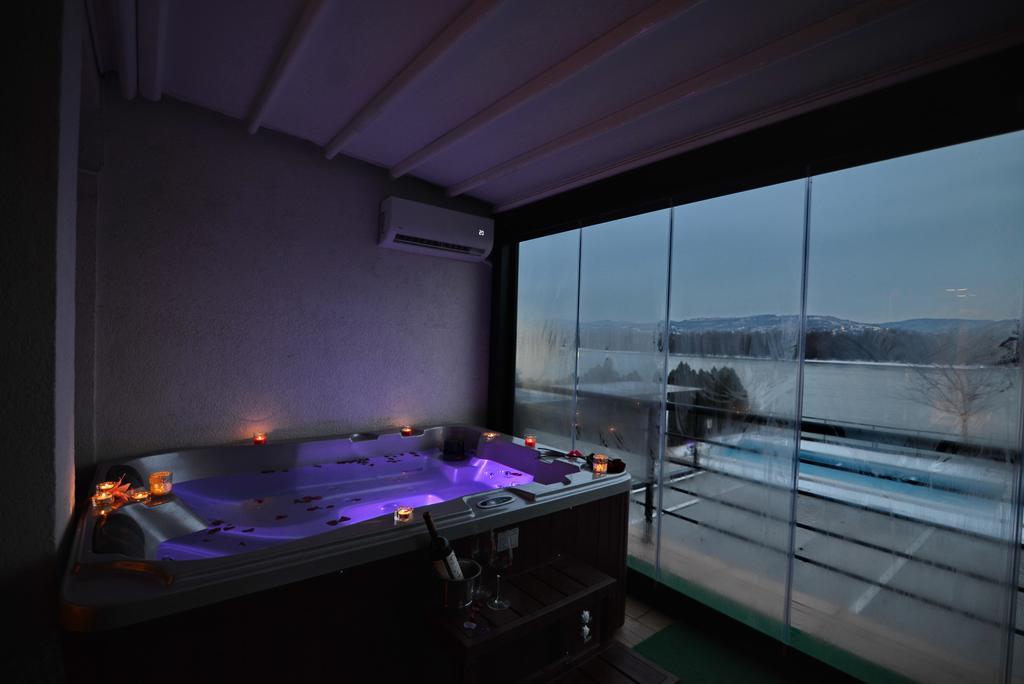 Guest House Panorama Aqualux With Free Parking Novi Sad Exterior photo